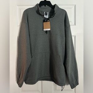 NWT The North Face Mens Regrind 1/4 Zip  Pullover - Size Medium